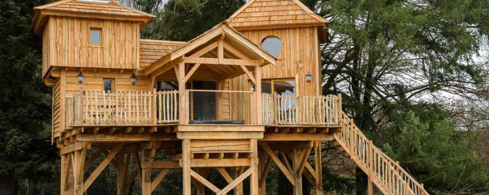 Week-end insolite en famille, cabane dans les arbres, cabane sur l’eau, comment choisir ?