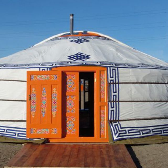 Un séjour nomade (les yourtes)